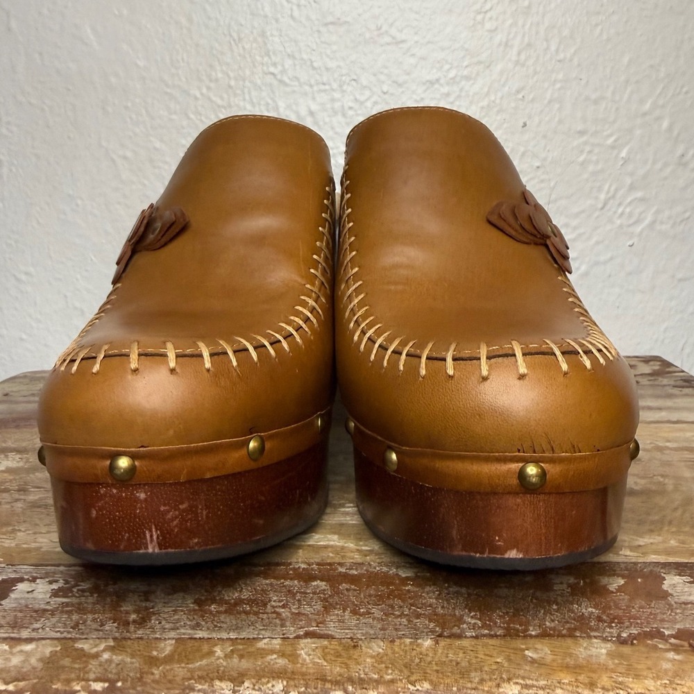 Vintage Xhilaration Women's 8.5 Clogs Brown‎ Leather Floral Chunky 90s Y2K - Picture 3 of 9